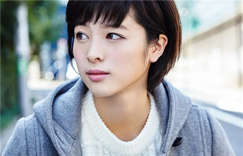 女生不回微信还要发吗?5个技巧让她反而主动起来2